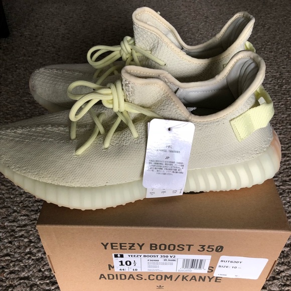 Yeezy Boost 350 never been worn - Picture 2 of 5